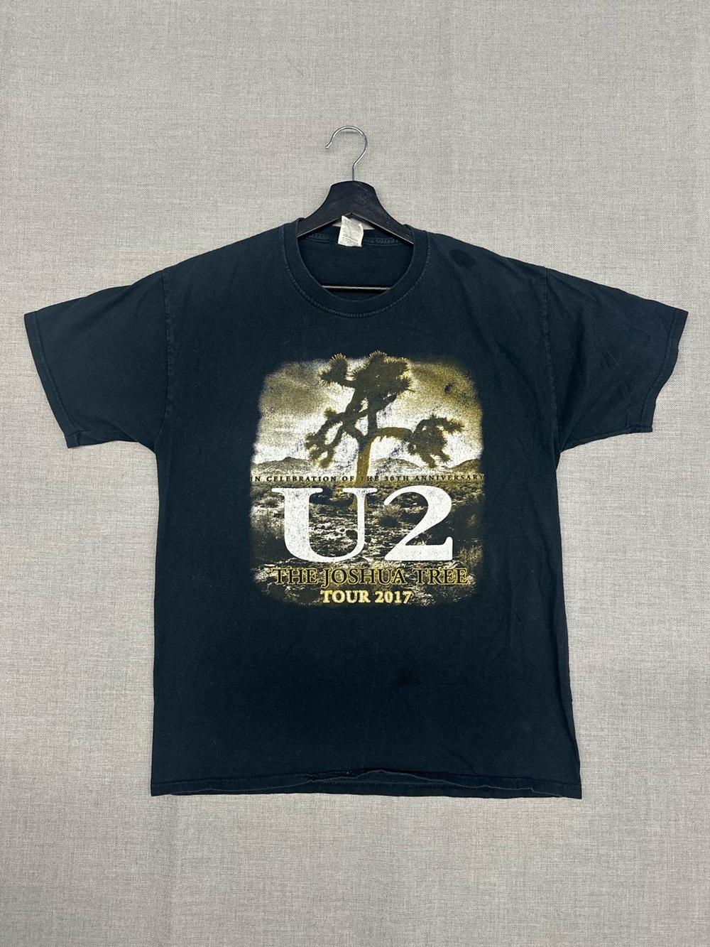 U2 The Joshua Tree Tour 2017 30th Anniversary Tee Size L